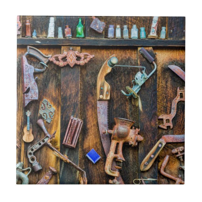 Azulejo Colección de antigüedades en la pared (Frente)