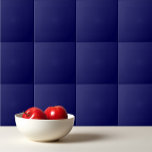 Azulejo Color claro azul de medianoche<br><div class="desc">Diseño azul oscuro de color claro.</div>