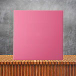 Azulejo Color sólido rosa plano<br><div class="desc">Presentamos nuestro mosaico de cerámica de color sólido rosado, una deliciosa adición a su espacio. Esta baldosa, de un suave y acogedor tono rosa fucsia, aporta un toque de calidez y encanto a cualquier habitación. Perfecto para añadir un toque de color y personalidad a la cocina, el cuarto de baño...</div>