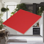 Azulejo Colores modernos: mosaico de cerámica rojo calient<br><div class="desc">Eleva tu experiencia de regalo con nuestra cerámica de rojo vivo y llamativo, la base perfecta para presentar tus regalos envueltos. Utilícelos como galletas elegantes y prácticas para tomar bebidas o como piezas de exhibición elegantes para exhibir tus tesoros envueltos. Las baldosas de cerámica de colores sólidos le dan un...</div>