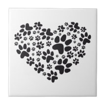 corazón negro con las patas, modelo animal del