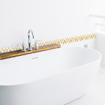 Azulejo Crispo geométrico elegante de color blanco Art Dec<br><div class="desc">Oro crepúsculo sobre el blanco art deco estilo geométrico adorno decorativo de la cerámica original del borde. Ten en cuenta que el oro es una huella de color amarillo mostaza y no es un verdadero Relieve metalizado dorado.</div>
