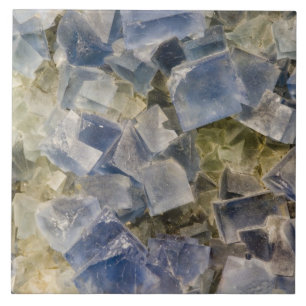 Azulejo Cristales azules del fluorito en matriz