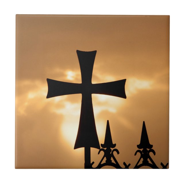 Azulejo Cruz de hierro forjado en una valla (Frente)