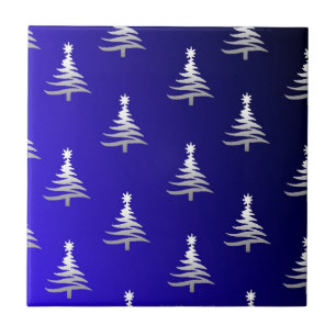 Azulejo De Cerámica Árboles de Navidad Plateados sobre Azul Cobalto