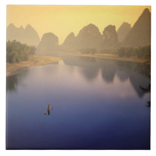 Azulejo De Cerámica Asia, China, provincia de Guangxi, Yangshuo. Lone