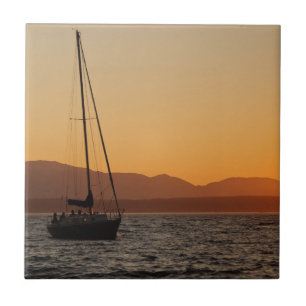 Azulejo De Cerámica Barco De Navegación Al Atardecer En El Sonido Pug