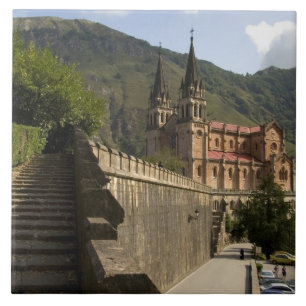 Azulejo De Cerámica Basílica de Covadonga, al noroeste de España.