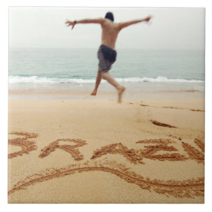 Azulejo De Cerámica BRASIL. Hombre barechest con traje de baño
