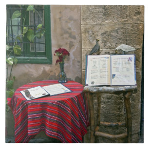 Azulejo De Cerámica Café en la acera, Chania, Creta, Grecia