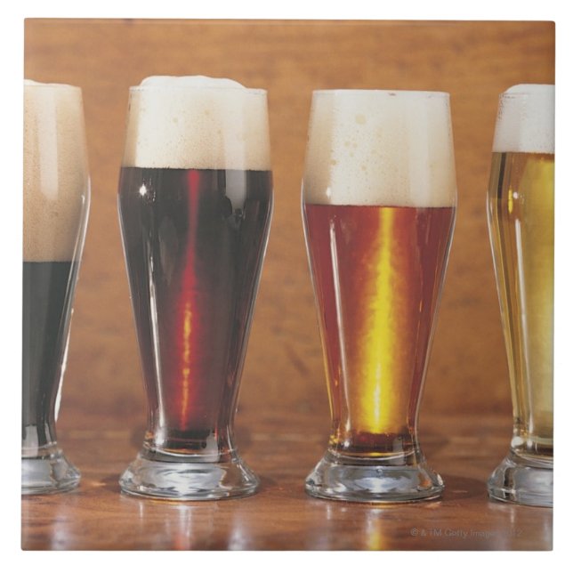 Azulejo De Cerámica Cervezas y cervezas inglesas clasificadas (Frente)