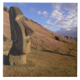 Azulejo De Cerámica Chile, Isla de Pascua. Ladera con Moai