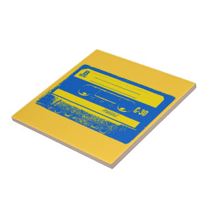 Azulejo De Cerámica Cinta de casete retro azul y amarillo