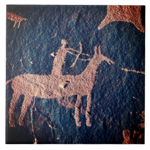 Azulejo de cerámica de arte prehistórico petroglif