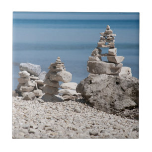 Azulejo De Cerámica EE. UU., Michigan. Torres de piedra en la playa