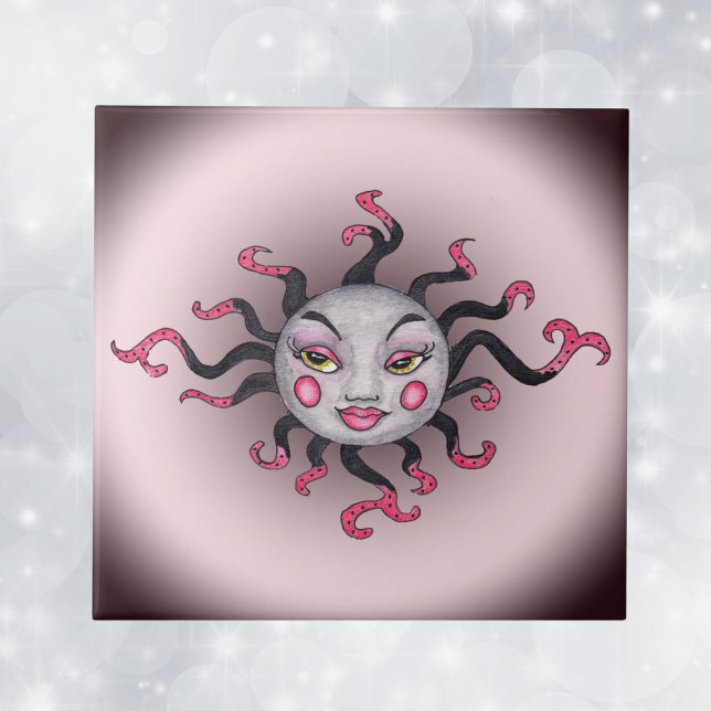 Azulejo De Cerámica Fantasía Gótica Black Pink Sun Goddess Face (Fantasy feminine sun pretty face black pink rays on pink and dark grey decorative ceramic tile.)