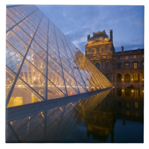Azulejo De Cerámica Francia, París. El Louvre al anochecer. Crédito 3
