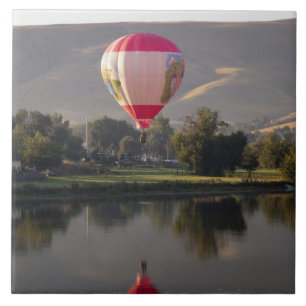 Azulejo De Cerámica Globo aerostático sobre el río Yakima