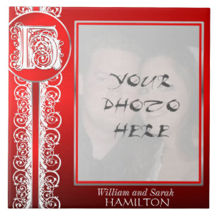 Azulejo De Cerámica H Monograma "Blanco encaje sobre rojo" con foto -