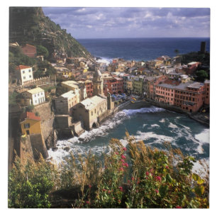 Azulejo De Cerámica Hermoso pueblo de Vernazza en las Cinque