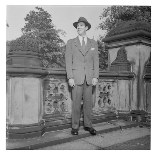 Azulejo De Cerámica Hombre en gorra (Frente)