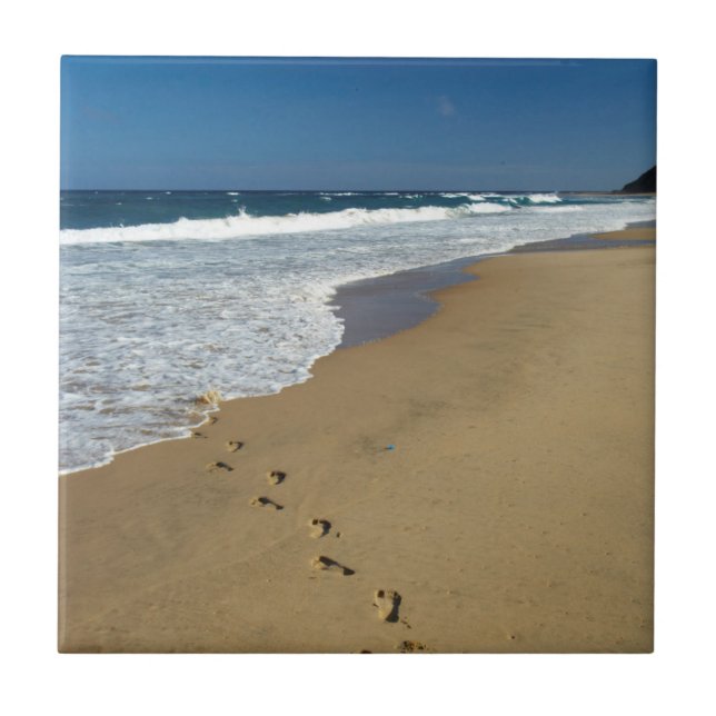 Azulejo De Cerámica Huellas En La Playa, Mabibi, Tailandia (Frente)