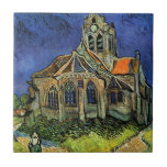 Azulejo De Cerámica Iglesia de Auvers-sur-Oise por Vincent van Gogh<br><div class="desc">Iglesia en Auvers por Vincent van Gogh es una pintura arquitectónica vintage de arte fino post impresionismo. Vista exterior de una iglesia con vidrieras y una figura que camina hacia la Capilla a lo largo de un camino de adoquines. Sobre el artista: Vincent Willem van Gogh (1853-1890) fue uno de...</div>