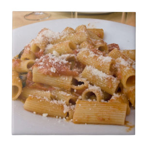 Azulejo De Cerámica Italia, Positano. Plato de exhibición de rigatoni