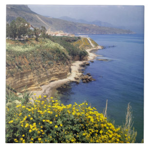 Azulejo De Cerámica Italia, Sicilia. La costa norte de Sicilia en