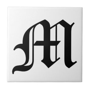 Azulejo De Cerámica Letra M Texto antiguo en inglés sobre fondo blanc