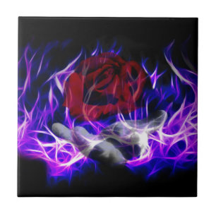 Azulejo De Cerámica Llama violeta subió y mano de dioses