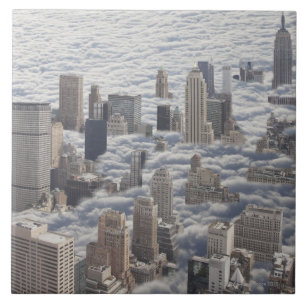 Azulejo De Cerámica Manhattan debajo del cielo nublado