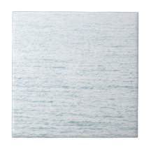 Mar azul calmo