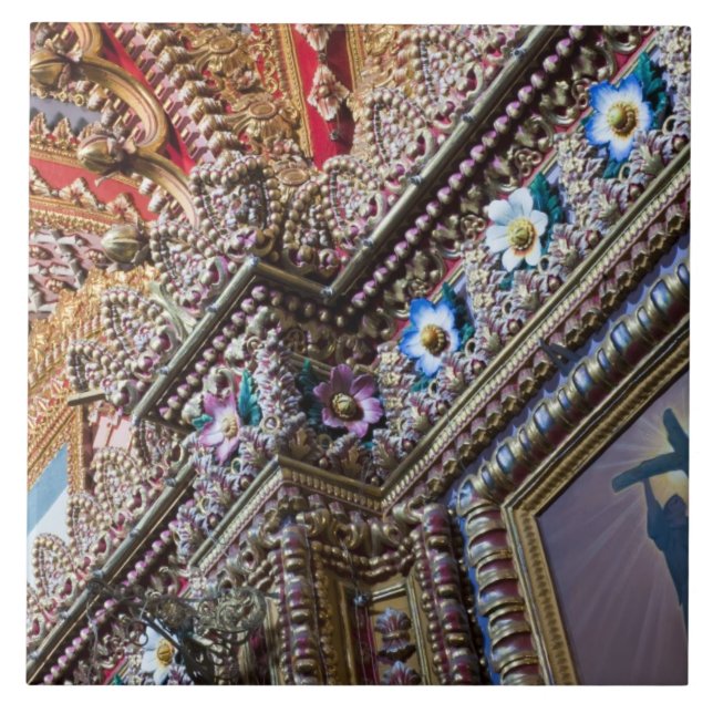 Azulejo De Cerámica México, Querétaro. Detalle dentro de católico orna (Frente)