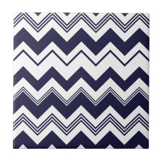 Azulejo De Cerámica Modelo blanco de Chevron de los azules marinos