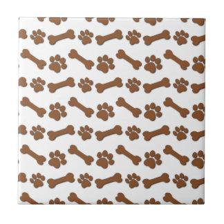 Azulejo De Cerámica Patas del perro de BROWN y nombre de encargo y