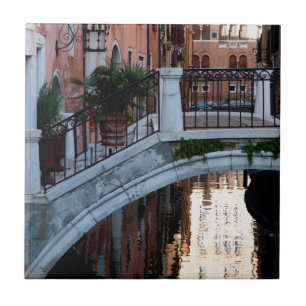 Azulejo De Cerámica Puente sobre un canal