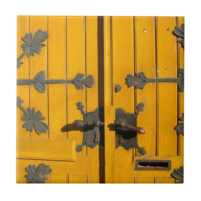 Azulejo De Cerámica Puerta amarilla adornada húngara (Frente)