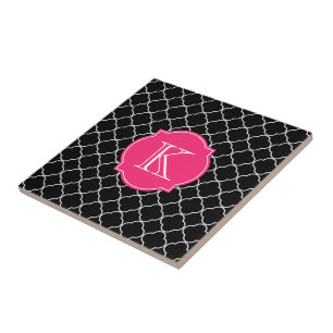Azulejo De Cerámica Quatrefoil blanco y negro con el monograma