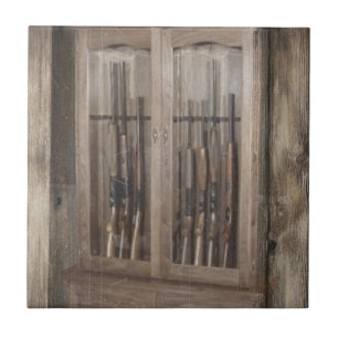 Azulejo De Cerámica Rústico rifle de armas de fuego en el país occiden