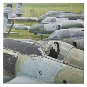 Azulejo De Cerámica SERBIA, Belgrado. Museo aeronáutico yugoslavo