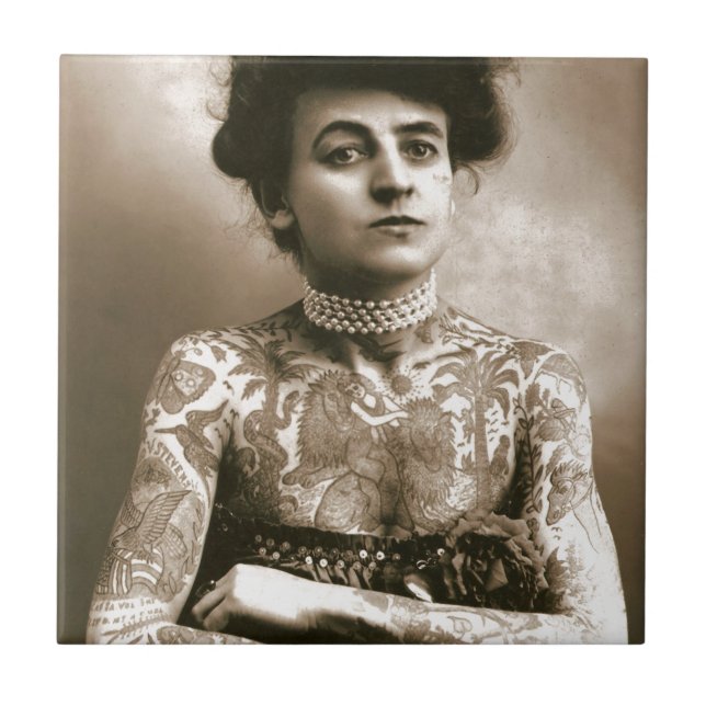 Azulejo De Cerámica Tattoed con las perlas, foto del circo del (Frente)