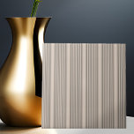 Azulejo De Cerámica Tejido de cerámica de rayas de color beige<br><div class="desc">Se trata de una elegante baldosa de rayas beige sombreadas que tiene un efecto tridimensional. Diseño original del artista generativo internacional Judi Suni Hall para Gingezel.</div>