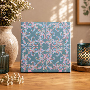 Azulejo de filigrana floral ornamentada en azul tu