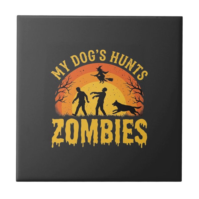 Azulejo Diseño de Halloween de perro cazando zombies (Frente)