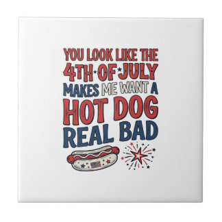 Azulejo Diseño divertido de camiseta patriótica de hot dog