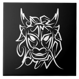 Azulejo Dragón tribal blanco y negro