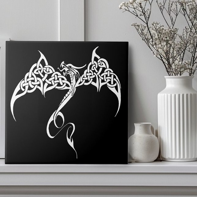 Azulejo Dragón Tribal Celta Entrelazado Negro Blanco Fanta (Subido por el creador)