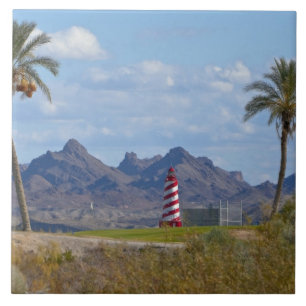 Azulejo EE. UU., Arizona, Lake Havasu City. Faro próximo
