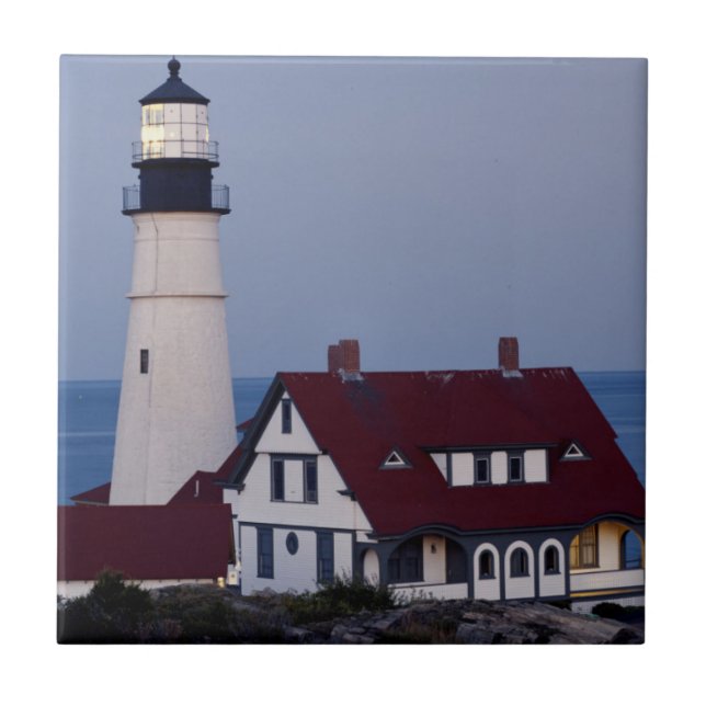 Azulejo EE. UU., Maine, Portland, Cape Elizabeth, Faro (Frente)